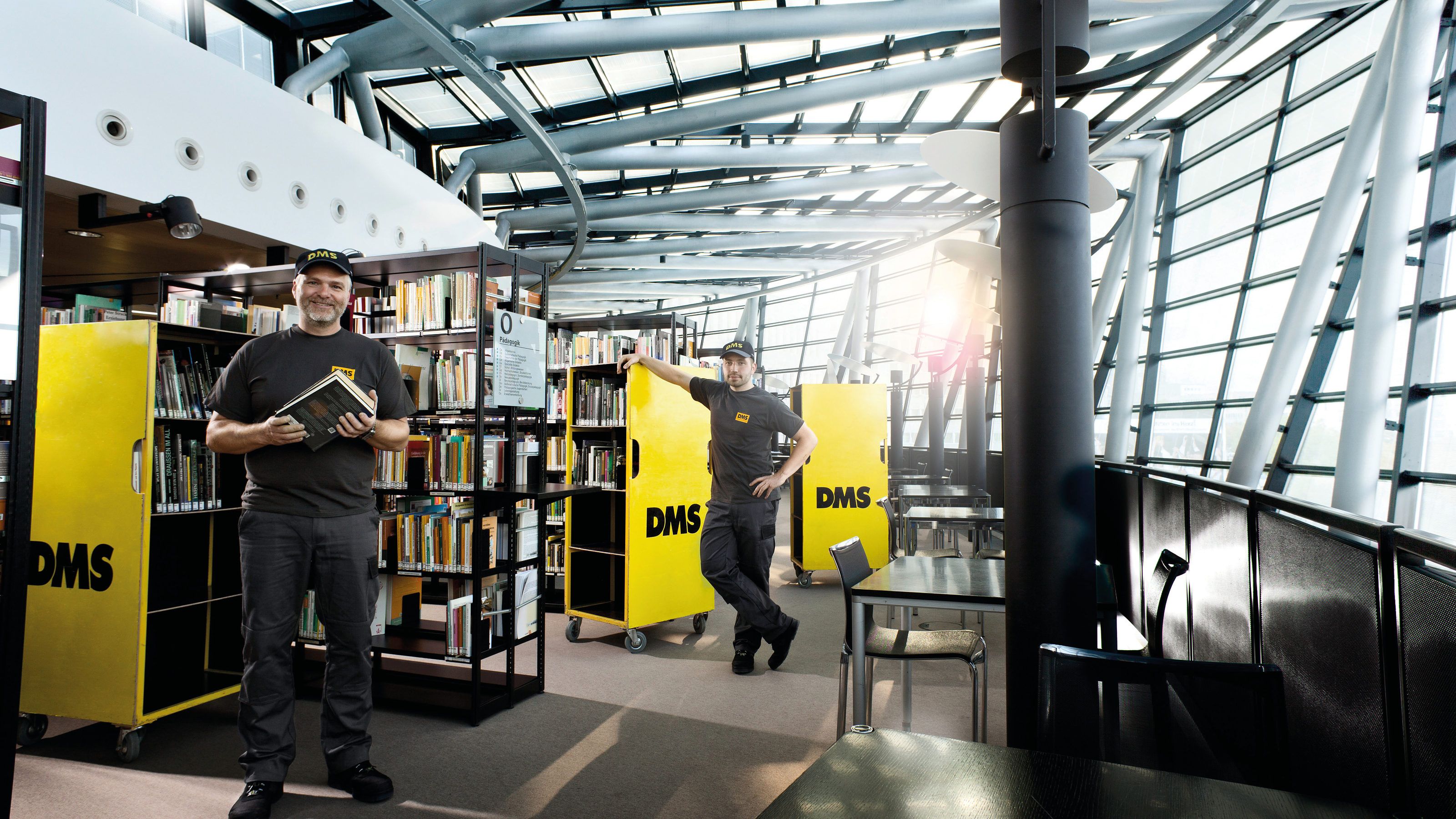 Bibliotheksumzug dms team