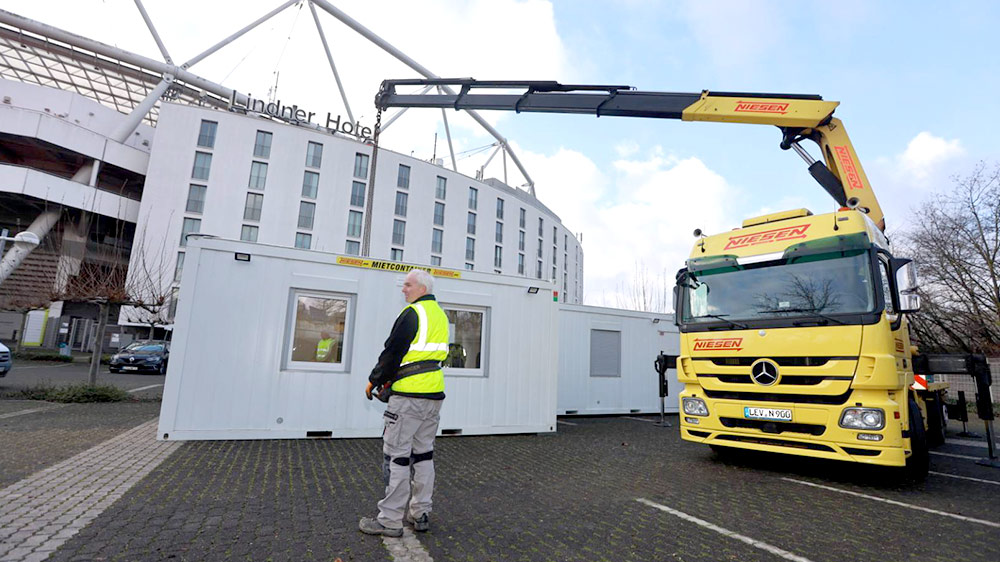 NIESEN errichtet Containeranlage als Covid-Schnelltestzentrum an der BayArena