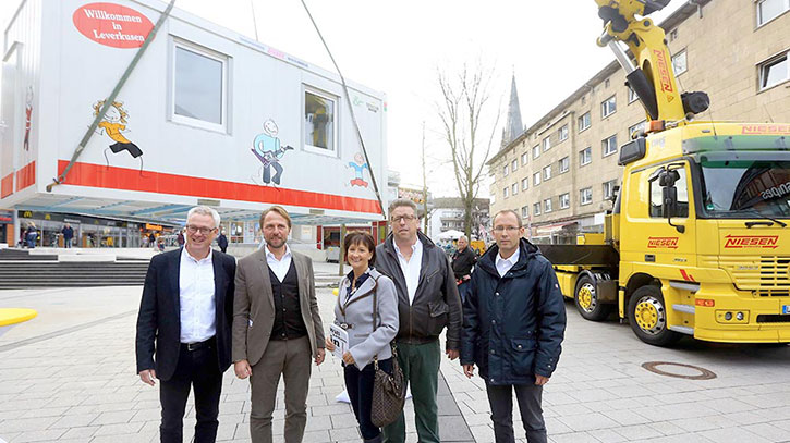 Schulcontainer wird zum »fliegenden Klassenzimmer« für Flüchtlinge
